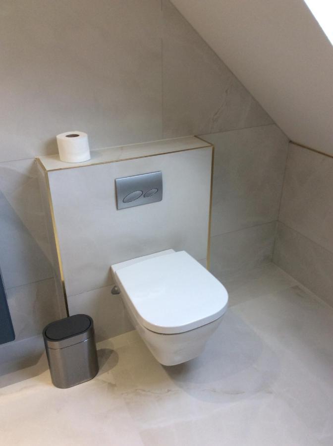 2 Bedroom Furnished Apartment In A Rural Position Stone  Dış mekan fotoğraf